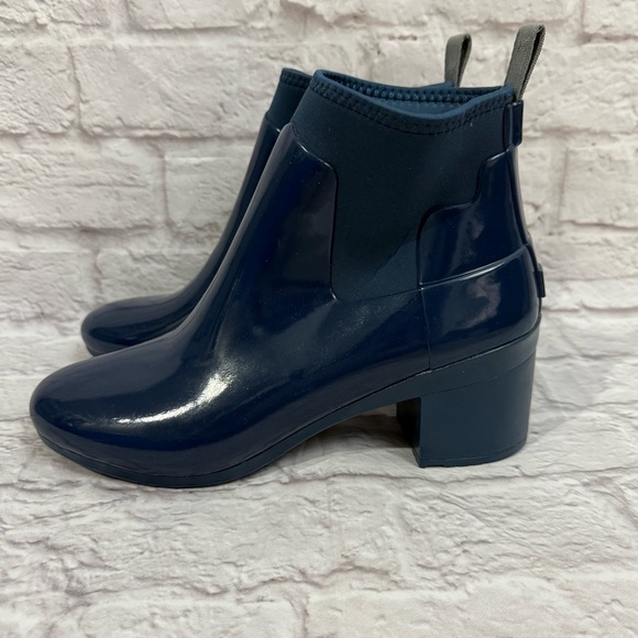 Original HUNTER Rubber Boots Womens 10 Gloss Blue Ankle Bootie Thick Heel - Picture 2 of 8